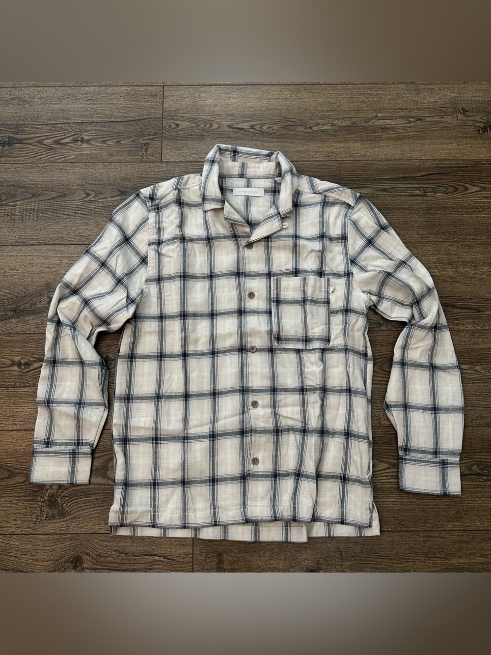 Cream Navy Plaid Flannel Urban Outfitters sz. Small
